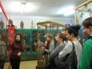 Студенты на экскурсии в Музее кукол (СПб)