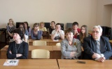 Участники круглого стола - приглашенные специалисты Великого Новгорода и студенты 4 и 5 курса специальности "Экология"
