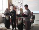Гости из Новгородской Поморской Старообрядческой общины исполнили духовный стих, записанный студентами-культурологами в 2010 году