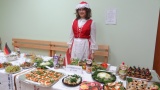 Хозяйка стола Латвийской кухни