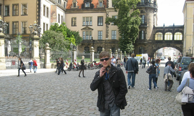 На фото: автор в Дрездене.
